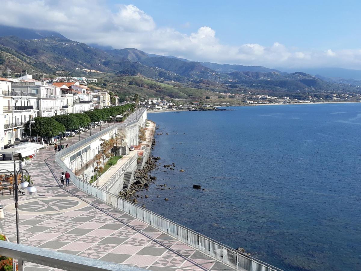 דיאמנטה Il Molo Camere Per Vacanze מראה חיצוני תמונה